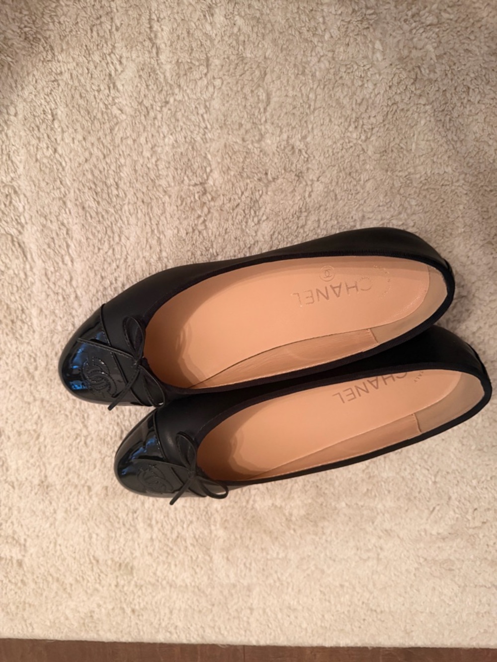 Black ballet flats